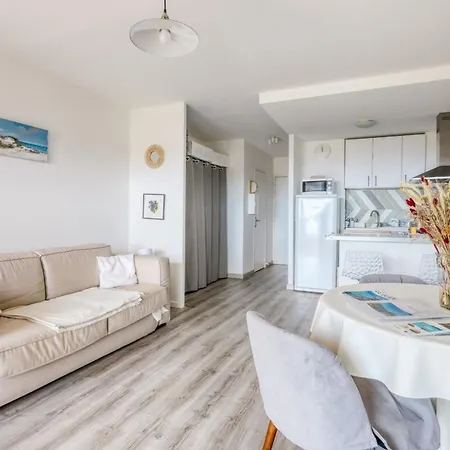 Apartamento Peaceful Retreat With Stunning Sea View Private Terrace & Garden *