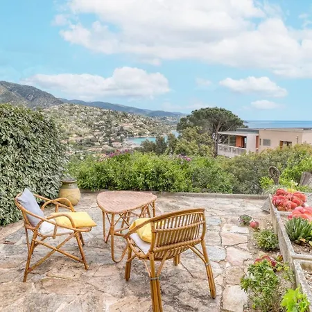 Peaceful Retreat With Stunning Sea View Private Terrace & Garden Le Lavandou