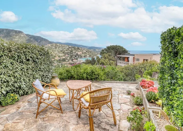 Peaceful Retreat With Stunning Sea View Private Terrace & Garden Le Lavandou
