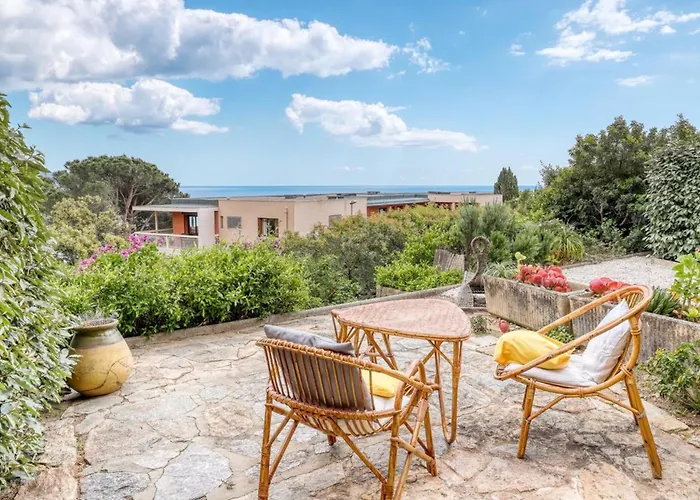 Peaceful Retreat With Stunning Sea View Private Terrace & Garden